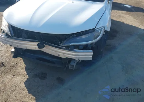 2015 Chrysler 200 C из США, поврежденный, VIN 1C3CCCCG5FN653907